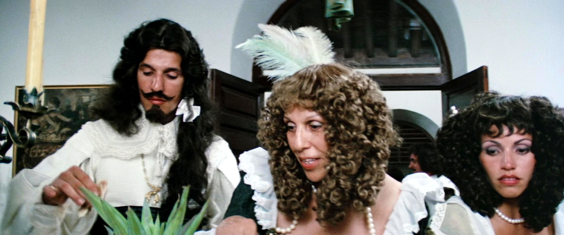 Il Corsaro Nero (1976) Courtiers 1b.jpg